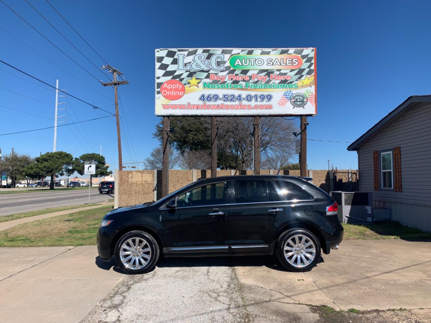 2013 Black /Black Lincoln MKX (2LMDJ8JK7DB) with an V6 - 3.7L 3726cc 227ci GAS MFI vin K - 4 valve DOHC engine, AUTOMATIC transmission, located at 1830 North Belt Line Road, Irving, TX, 75061, (469) 524-0199, 32.834373, -96.993584 - Photo#0